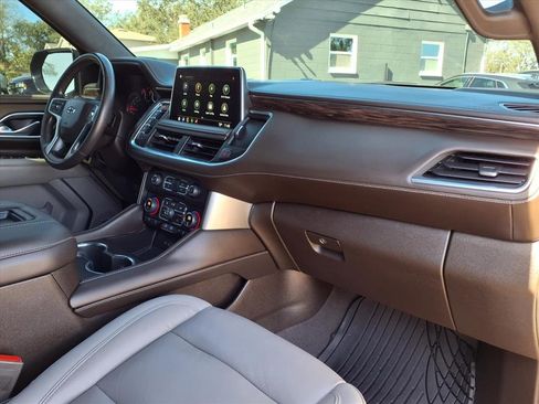 Used 2021 Chevrolet Suburban Z71 w/ Rear Media and Nav Package image 11