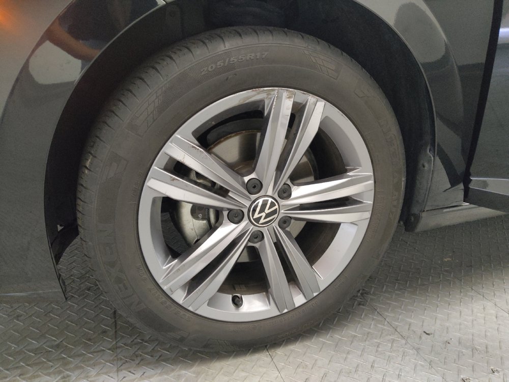 Used 2023 Volkswagen Jetta SE FWD image 31