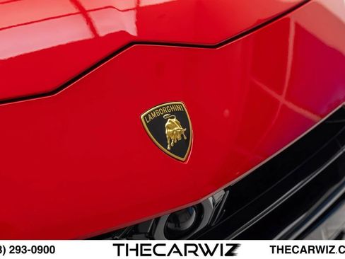 Used 2023 Lamborghini Urus Performante AWD/4WD image 6