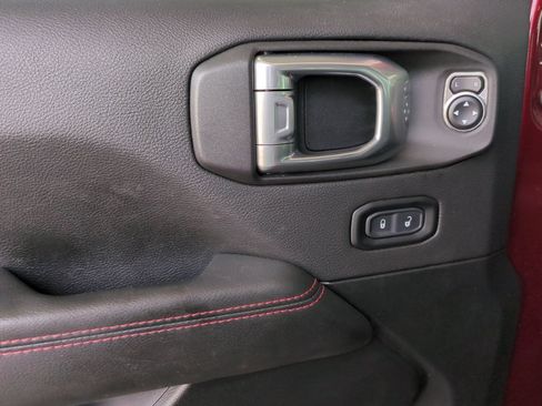 Used 2021 Jeep Wrangler Unlimited Rubicon AWD/4WD image 10