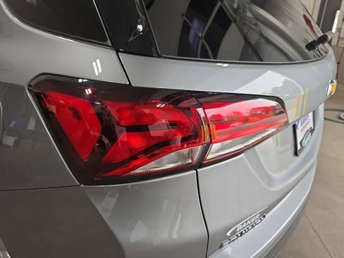 Used 2024 Chevrolet Equinox LT AWD/4WD image 34