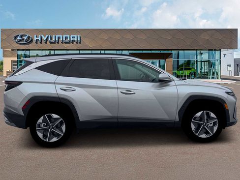 New 2026 Hyundai Tucson SEL AWD/4WD image 9