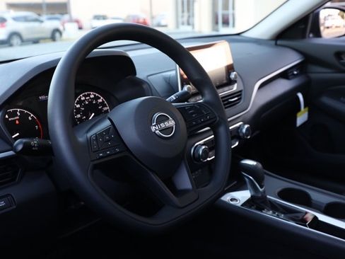 New 2025 Nissan Altima 2.5 S image 14