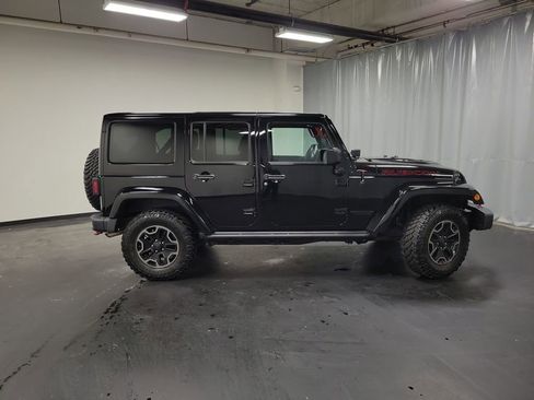 Used 2016 Jeep Wrangler Unlimited Rubicon image 10