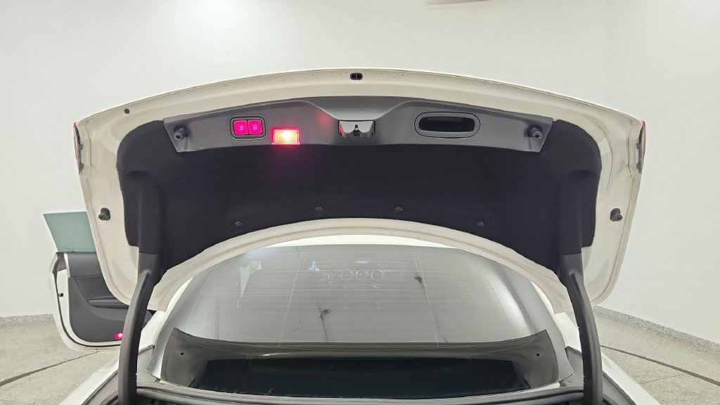 Used 2018 Mercedes-Benz C 300 Coupe image 33