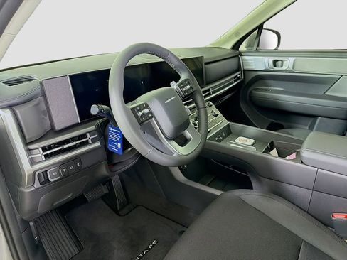 Used 2026 Hyundai Santa Fe SE FWD image 10