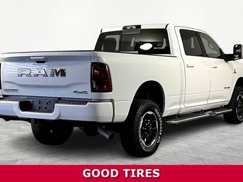 Used 2025 RAM 2500 Laramie AWD/4WD image 6