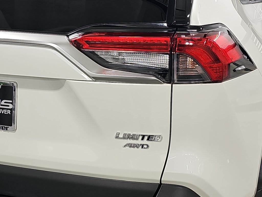 Used 2019 Toyota RAV4 Limited w/ All Weather Liner Package AWD/4WD image 35