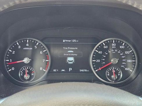 Used 2022 Kia Telluride SX w/ Towing Package FWD image 11