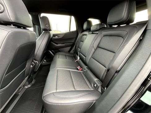 New 2026 Chevrolet Equinox LT w/ Convenience Package II image 13