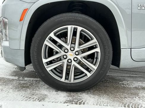 Used 2023 Chevrolet Traverse High Country image 16