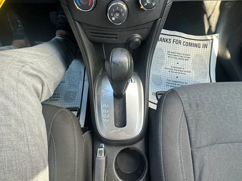 Used 2015 Chevrolet Trax LS AWD/4WD image 16