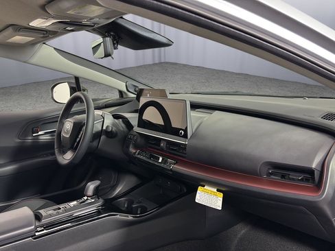 New 2026 Toyota Prius Plug-In Hybrid image 30