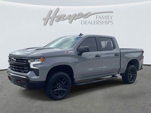 Used 2024 Chevrolet Silverado 1500 LT Trail Boss w/ Convenience Package II AWD/4WD image 7