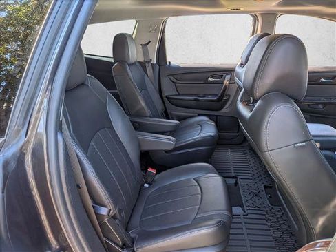 Used 2017 Chevrolet Traverse Premier image 18