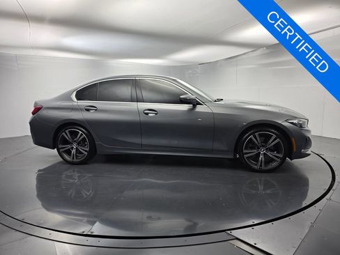 Certified 2024 BMW 330i Sedan w/ Convenience Package RWD image 3