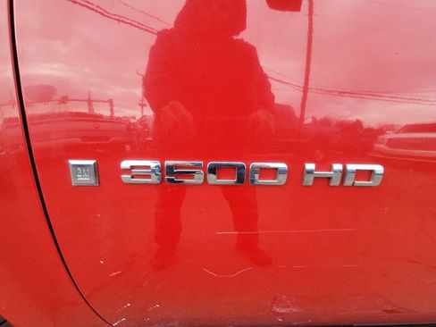 Used 2009 GMC Sierra 3500 SLE w/ Convenience Package image 24