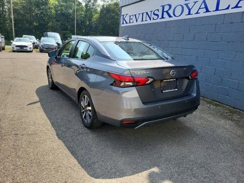 Used 2021 Nissan Versa SV image 8