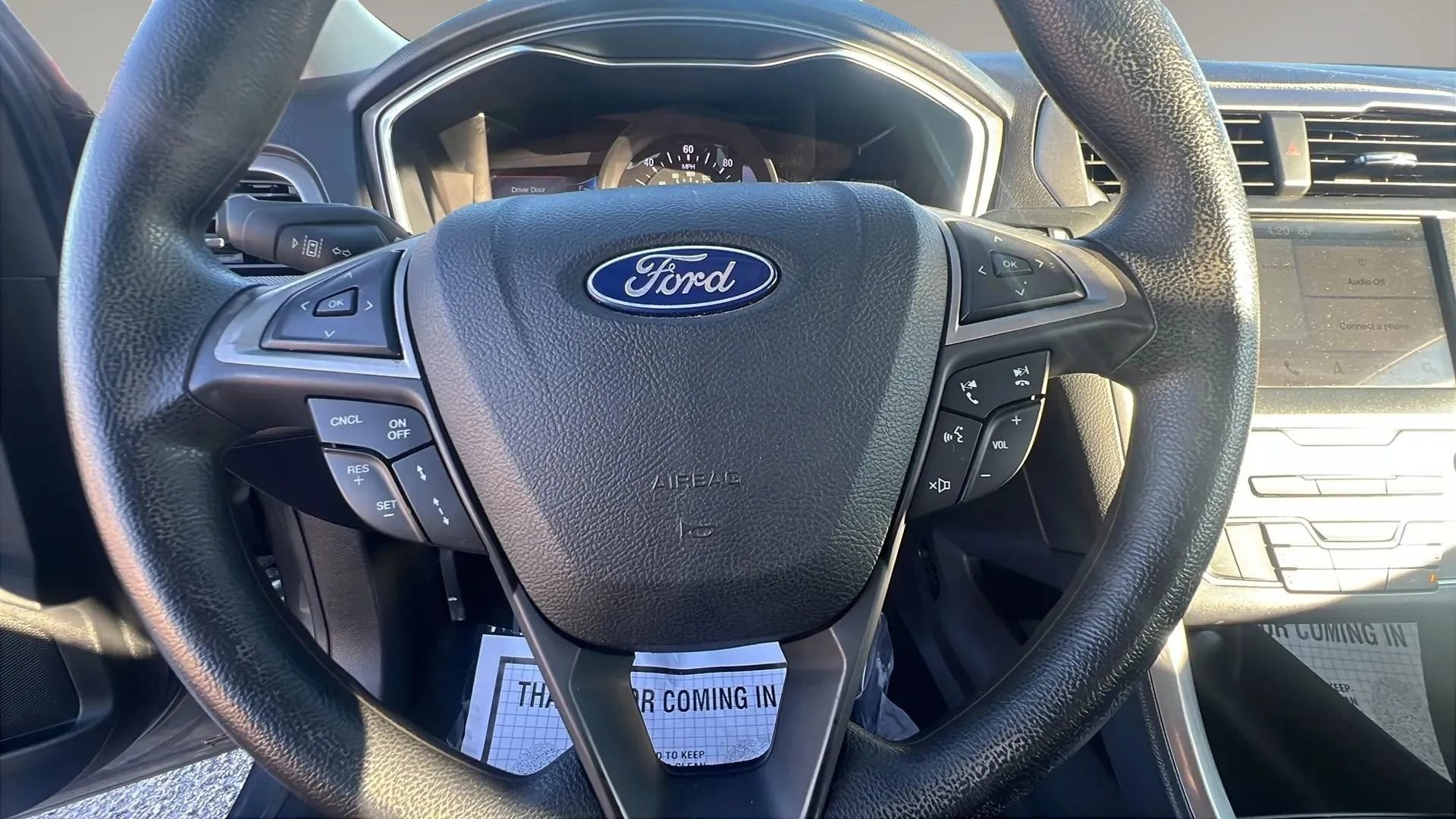 Used 2019 Ford Fusion SE FWD image 9