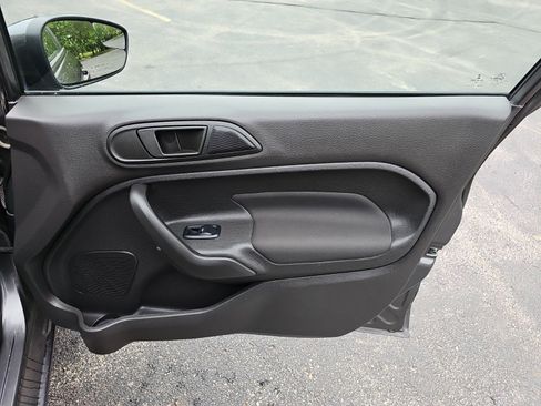 Used 2018 Ford Fiesta SE FWD image 15