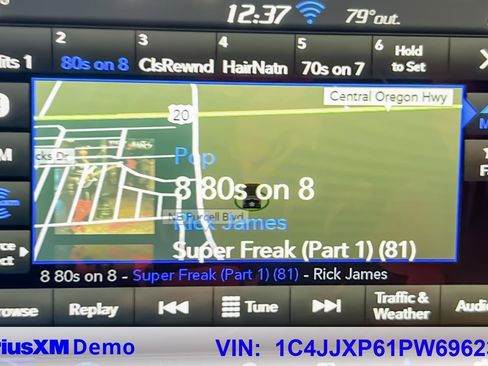 Used 2023 Jeep Wrangler Unlimited Sahara image 28