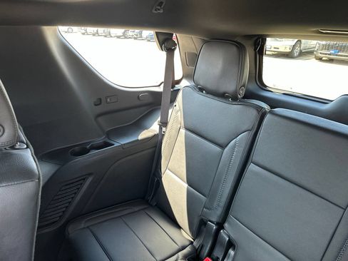 Used 2023 GMC Yukon Denali AWD/4WD image 27