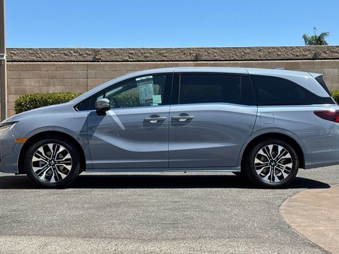 Used 2026 Honda Odyssey Elite image 7