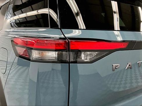 New 2026 Nissan Pathfinder Platinum image 19
