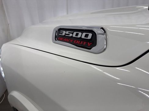 Used 2022 RAM 3500 Laramie image 22