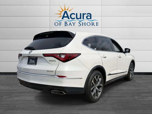 Used 2023 Acura MDX SH-AWD w/ Technology Package image 5
