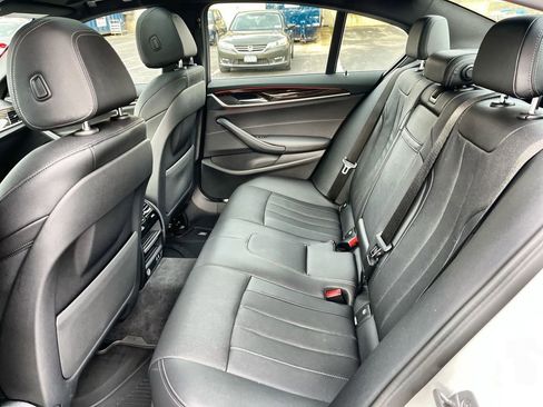 Certified 2022 BMW 530i xDrive w/ Convenience Package image 23