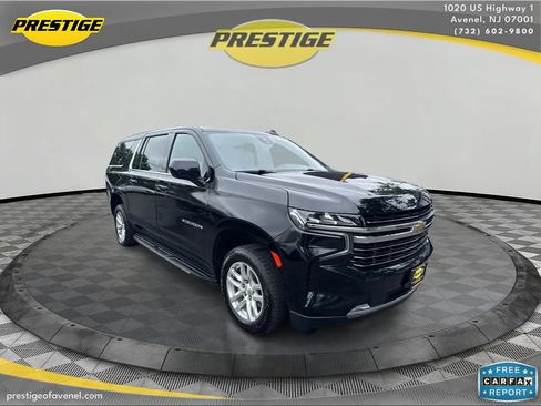 Used 2023 Chevrolet Suburban LT AWD/4WD image 3