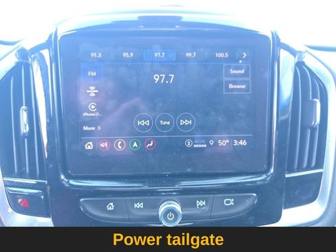 Used 2022 Chevrolet Traverse Premier image 26