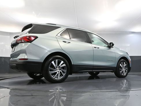 Used 2022 Chevrolet Equinox Premier image 55