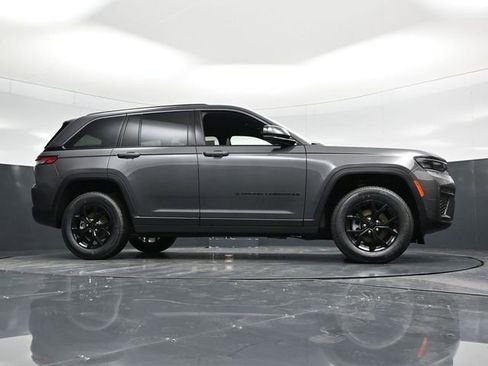 New 2026 Jeep Grand Cherokee Altitude AWD/4WD image 61