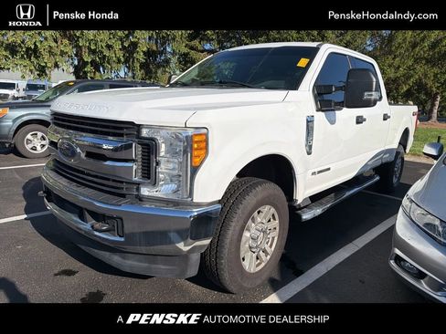 Used 2017 Ford F250 XLT image 1