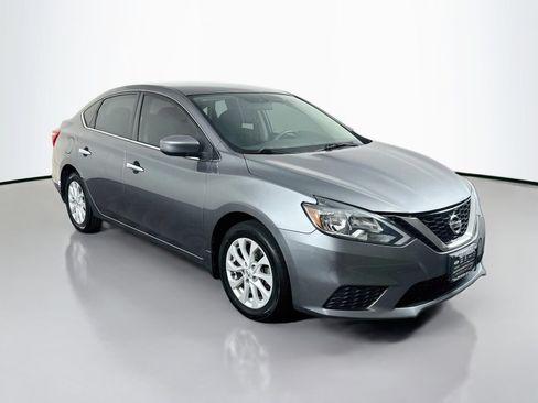 Used 2018 Nissan Sentra SV FWD image 1