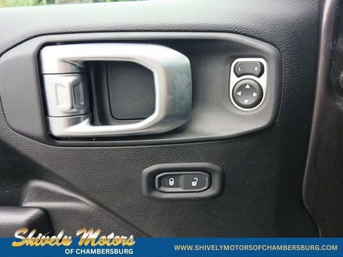 Used 2019 Jeep Wrangler Sport AWD/4WD image 24