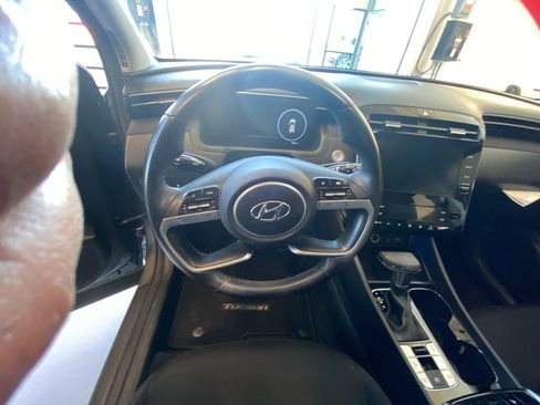 Used 2022 Hyundai Tucson SEL w/ Convenience Package image 4