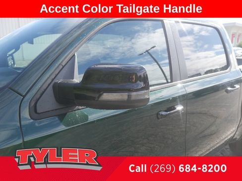 New 2026 RAM 1500 4x4 Crew Cab image 12