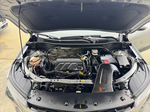 Used 2025 Chevrolet Trax LT image 33