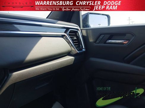 Used 2025 GMC Canyon Elevation w/ Convenience Package AWD/4WD image 26