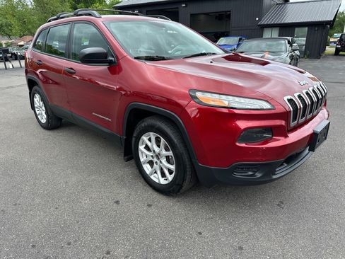 Used 2015 Jeep Cherokee Sport w/ Cold Weather Group AWD/4WD image 1