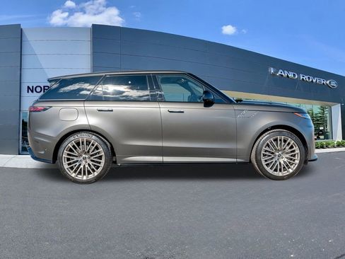 New 2025 Land Rover Range Rover Sport SV Edition Two image 8