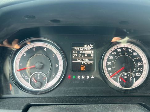 Used 2017 RAM 1500 Express w/ Express Value Package AWD/4WD image 11