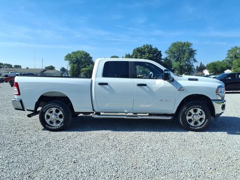 Used 2024 RAM 2500 Big Horn w/ Off Road Package AWD/4WD image 12