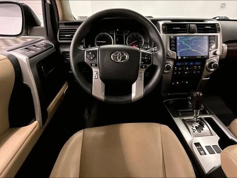 Used 2022 Toyota 4Runner Limited AWD/4WD image 6