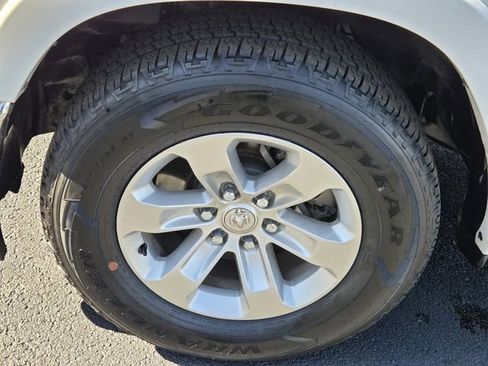 Used 2021 RAM 1500 Laramie image 14