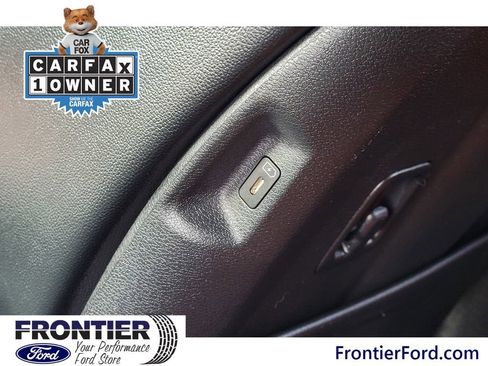 Used 2024 Kia Sportage SX image 10