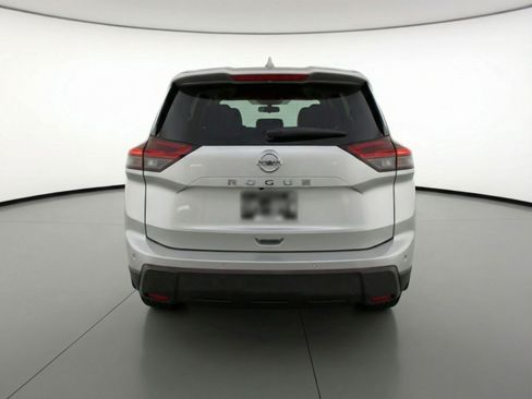 Used 2025 Nissan Rogue SV image 7